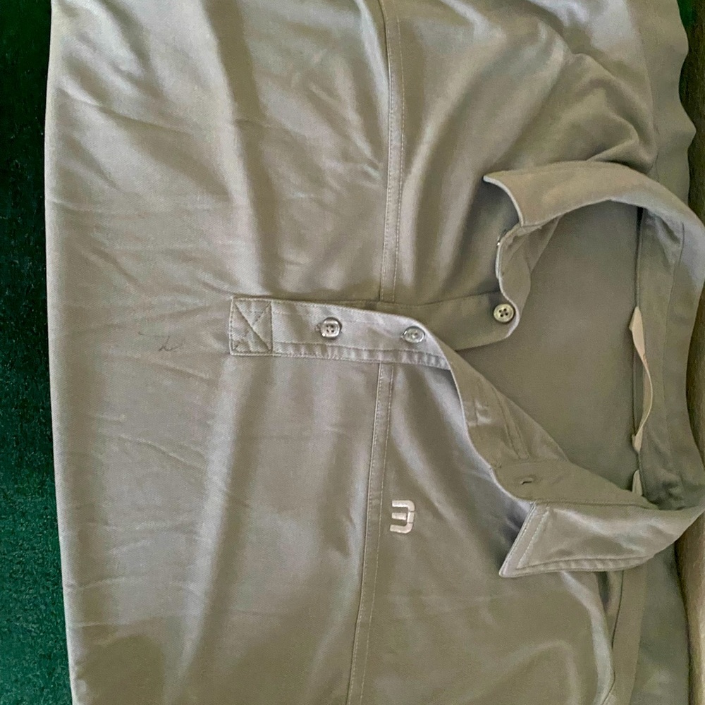 Travis Matthew’s polo gray size L